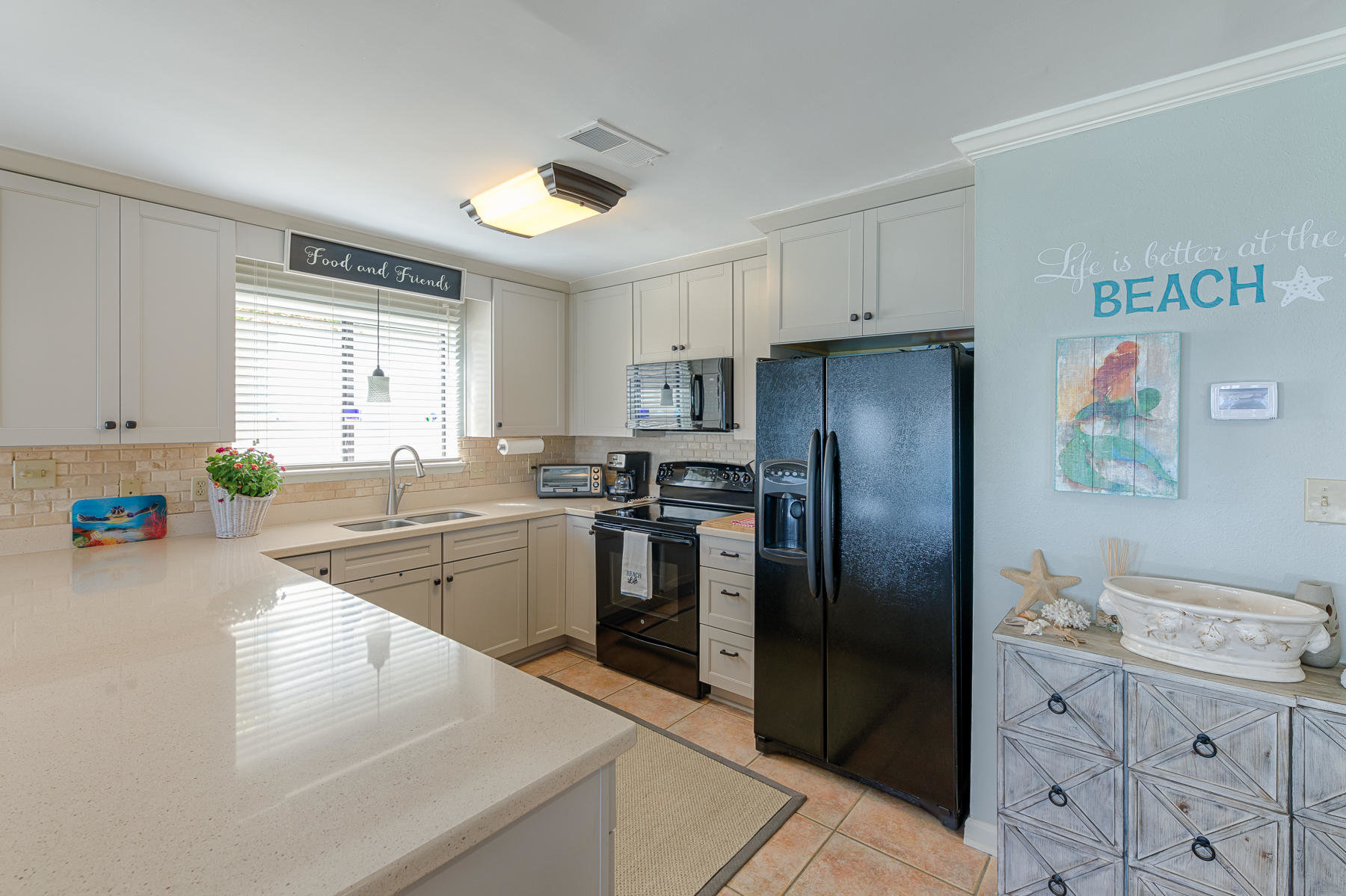 Blue Mountain Villas Kitchen